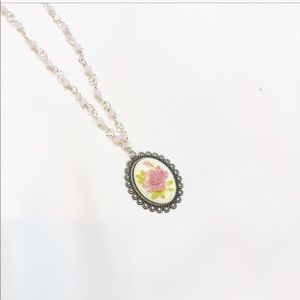 SILVER & PASTEL PINK ROSE NECKLACE